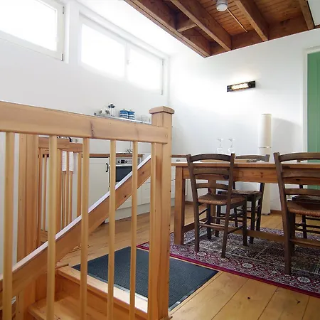 Tranquil Wooden House With Free Parking Homestay *