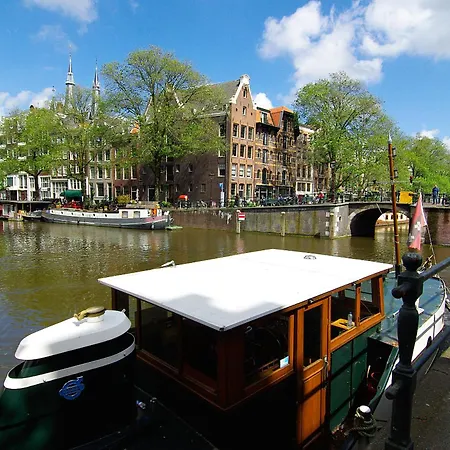 Tranquil Wooden House With Free Parking Homestay Amsterdam